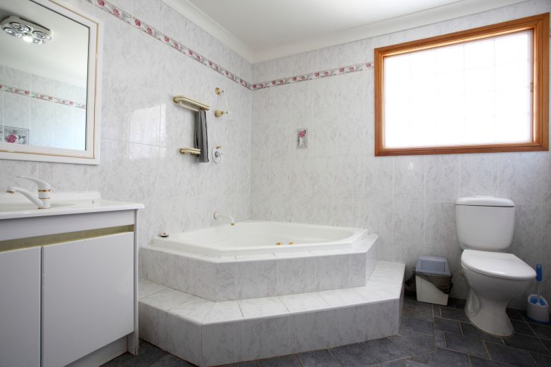 Cost of Bathtub Installation in Ankeny, IA